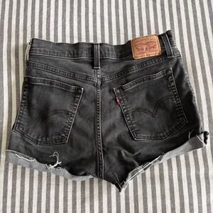 Levi’s High Rise Shorts Size 30